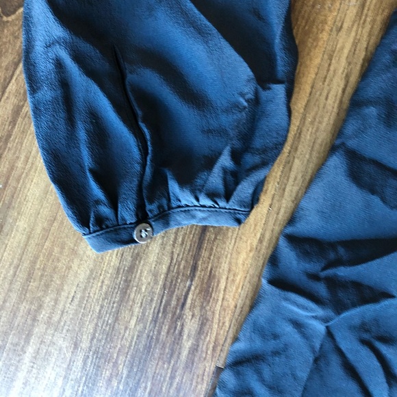 Club Monaco Navy Blouse Poet Sleeve - Picture 2 of 6